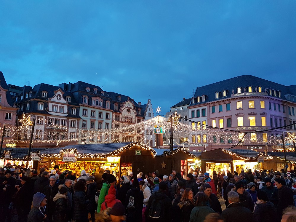 Weihnachtsmarkt im Mainz
